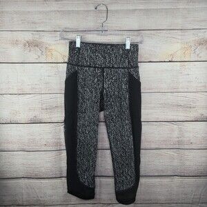 Lululemon Fit Physique Crop Luon Suited Jacquard Black White Legging Size 2